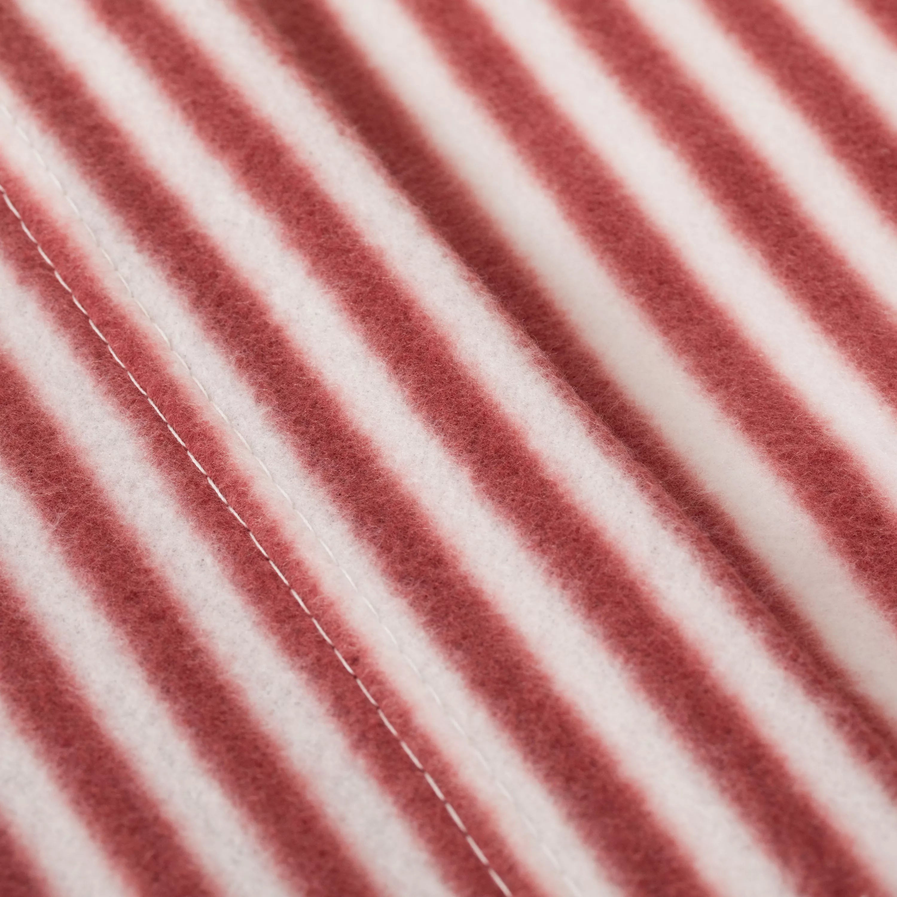 Jogo de lençóis térmicos Raya Leto bordeaux