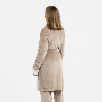 Bata terciopelo sherpa