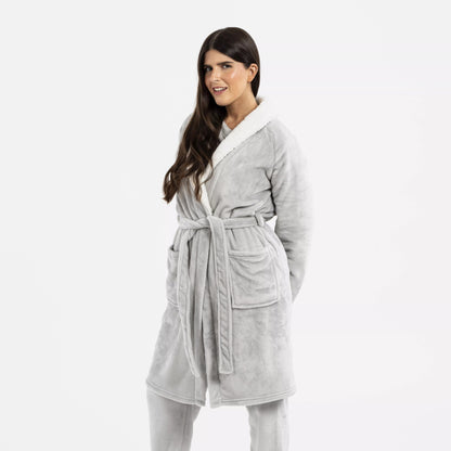 Bata terciopelo sherpa