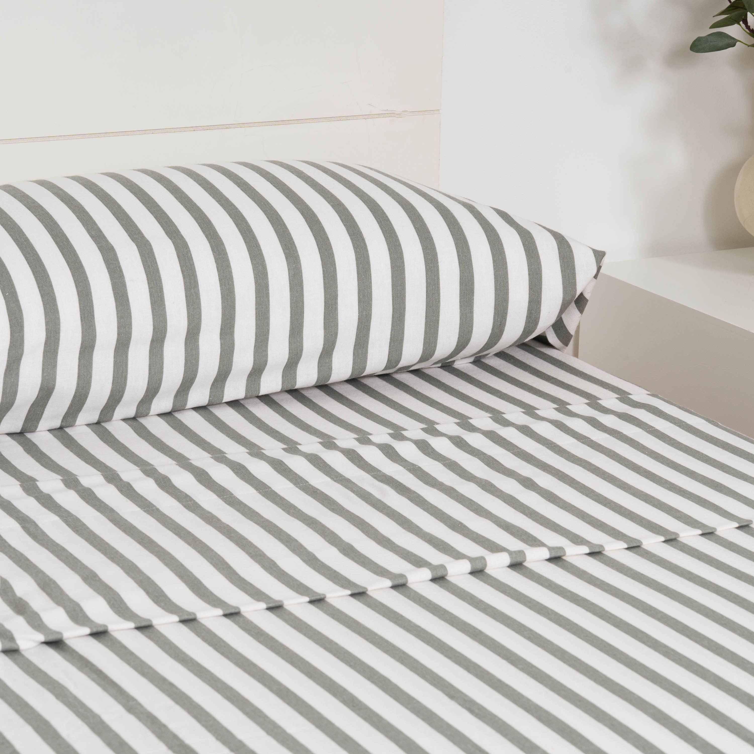 Juego de sábanas franela Raya Aviles verde caceria