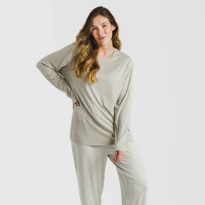 Pijama longo feminino macio Kodac com listras cor areia