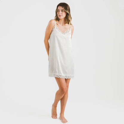 Camisola curta de cetim liso para sexta-feira