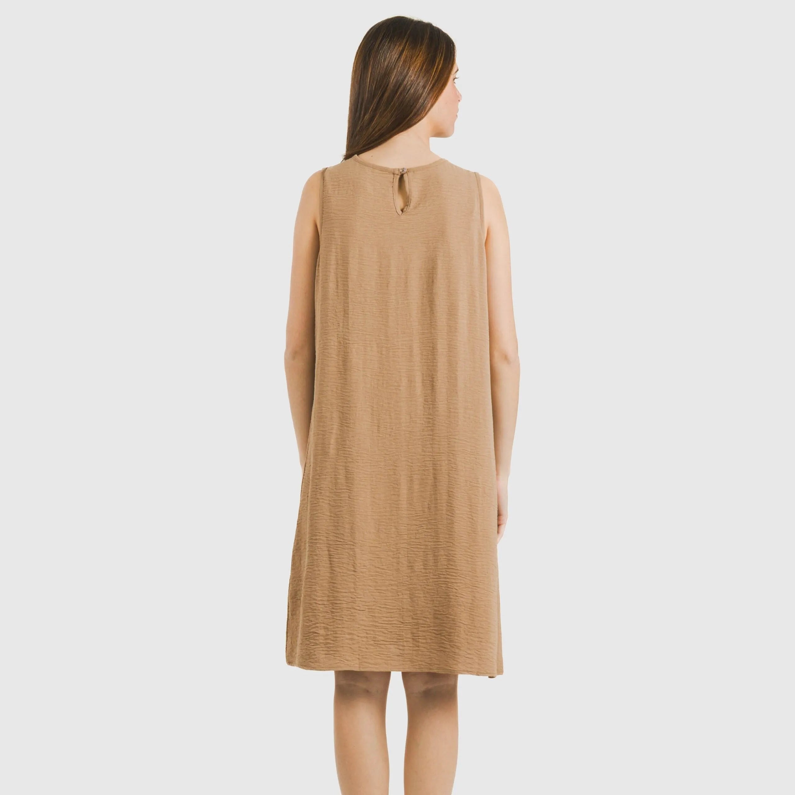 Vestido curto com alças, em musselina de algodão lisa.