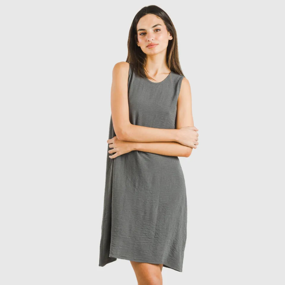 Vestido curto com alças, em musselina de algodão lisa.