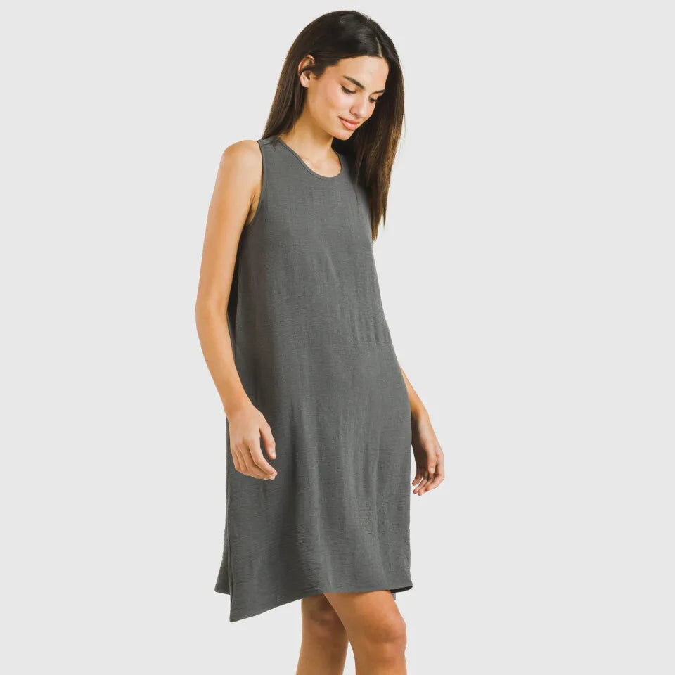 Vestido curto com alças, em musselina de algodão lisa.