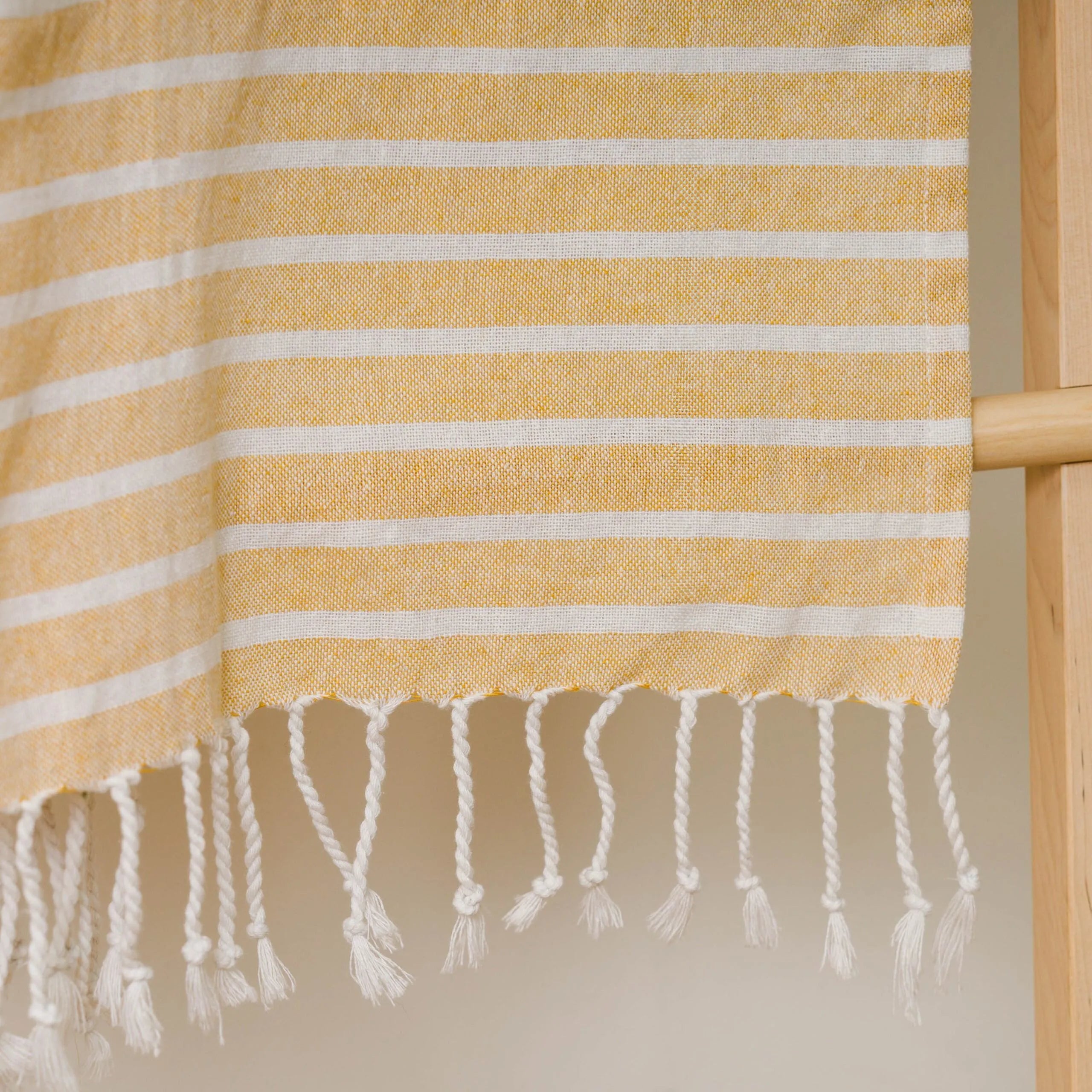 Conjunto de toalha pareô + bolsa de algodão listrada