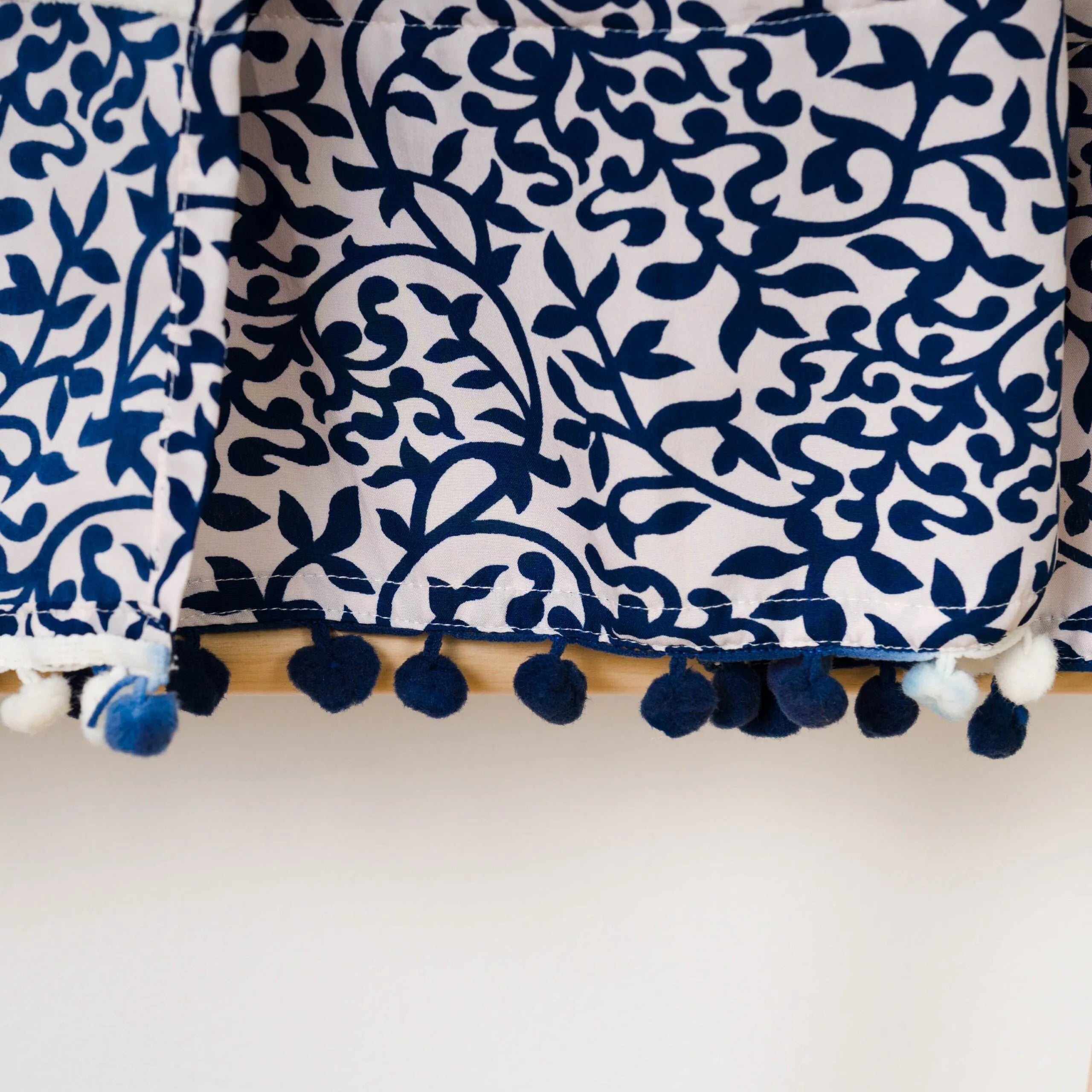 PACOTE DE TOALHA PAREO + BOLSA LATERAL