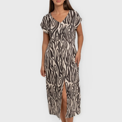 Aleia vestido longo preto suave com mangas fluidas