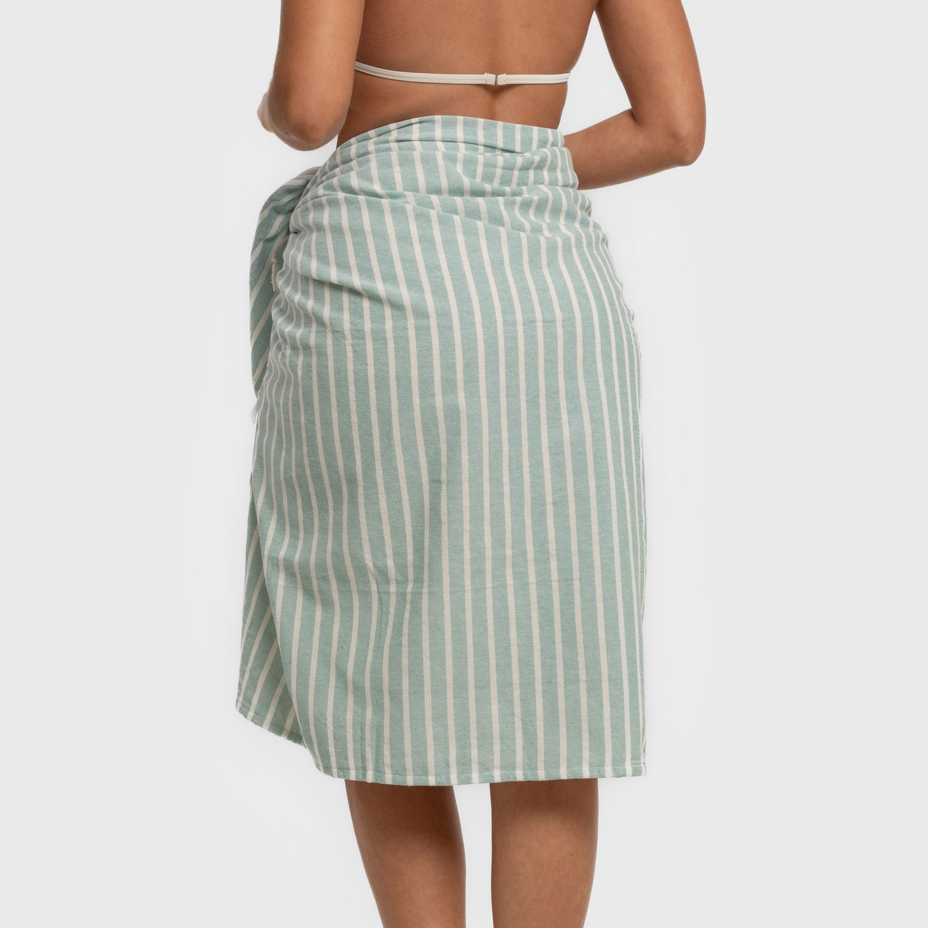 Conjunto de toalha pareô + bolsa de algodão listrada