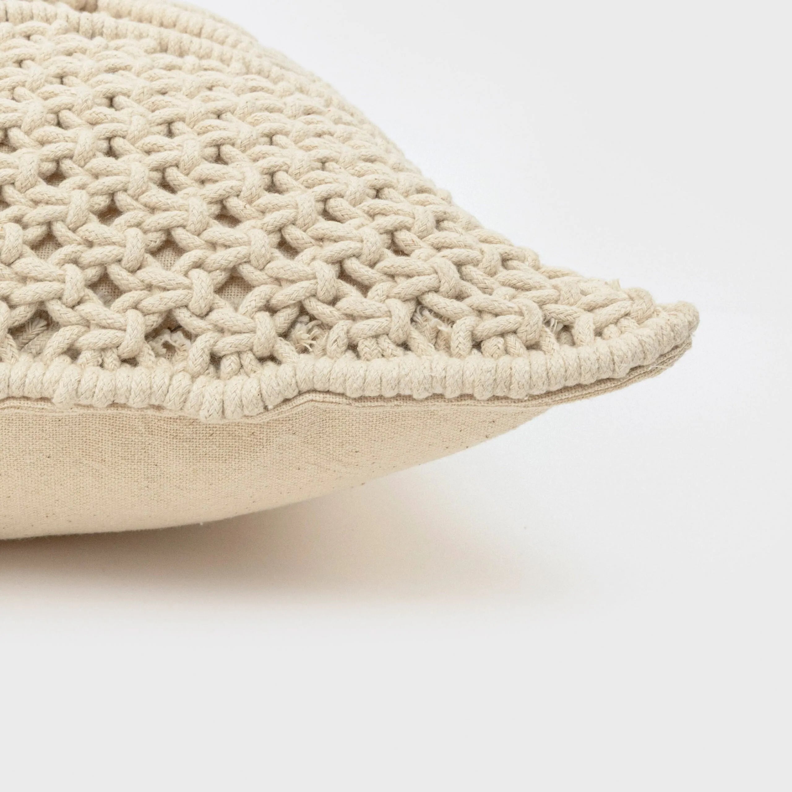 COJIN ALG MACRAME MEGARA - FUNDA + RELLENO