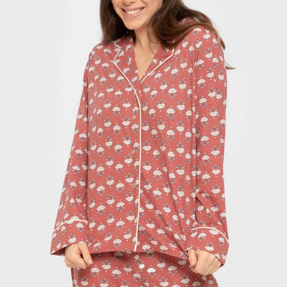 Pijama feminino longo estilo camisa em algodão na cor calêndula marsala.