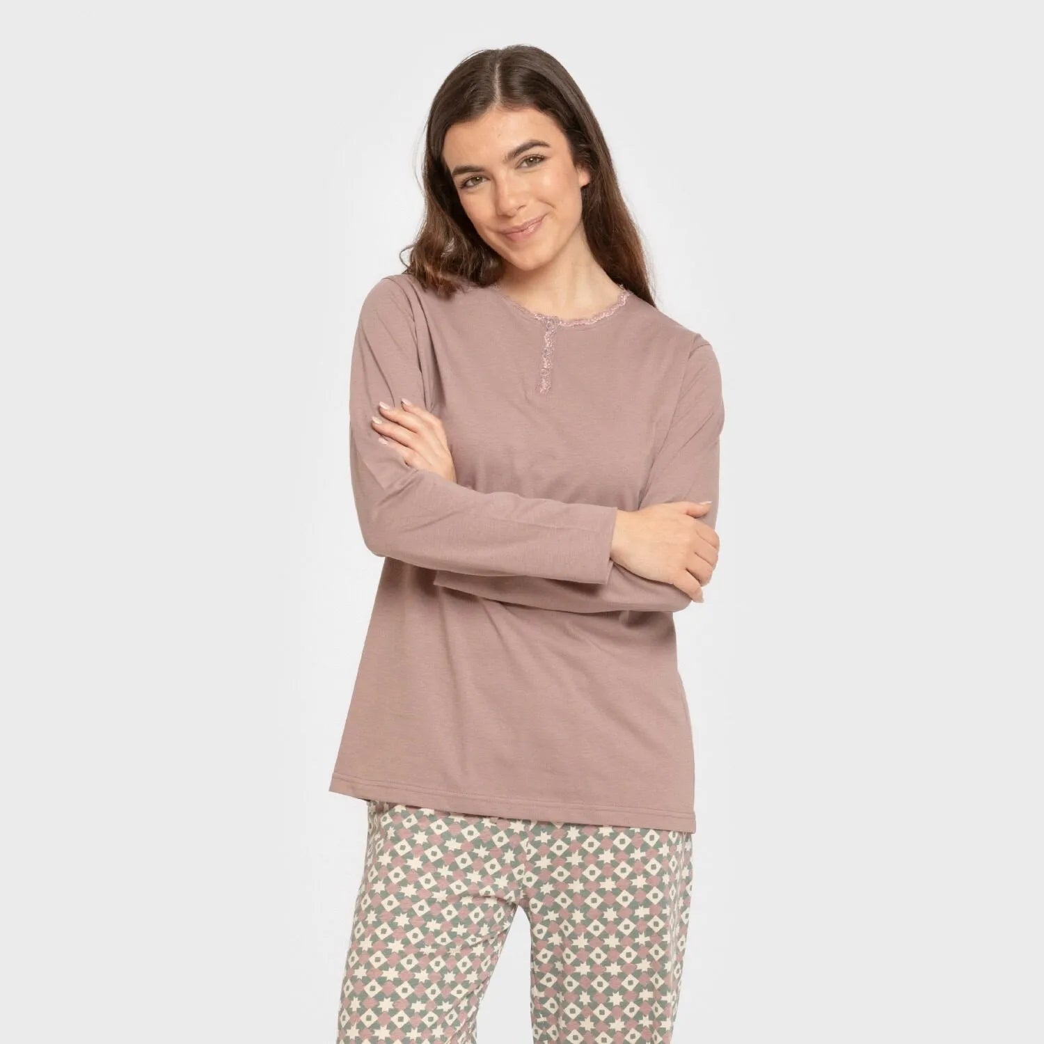 Pijama comprido de algodão, beringela cor narciso, seco