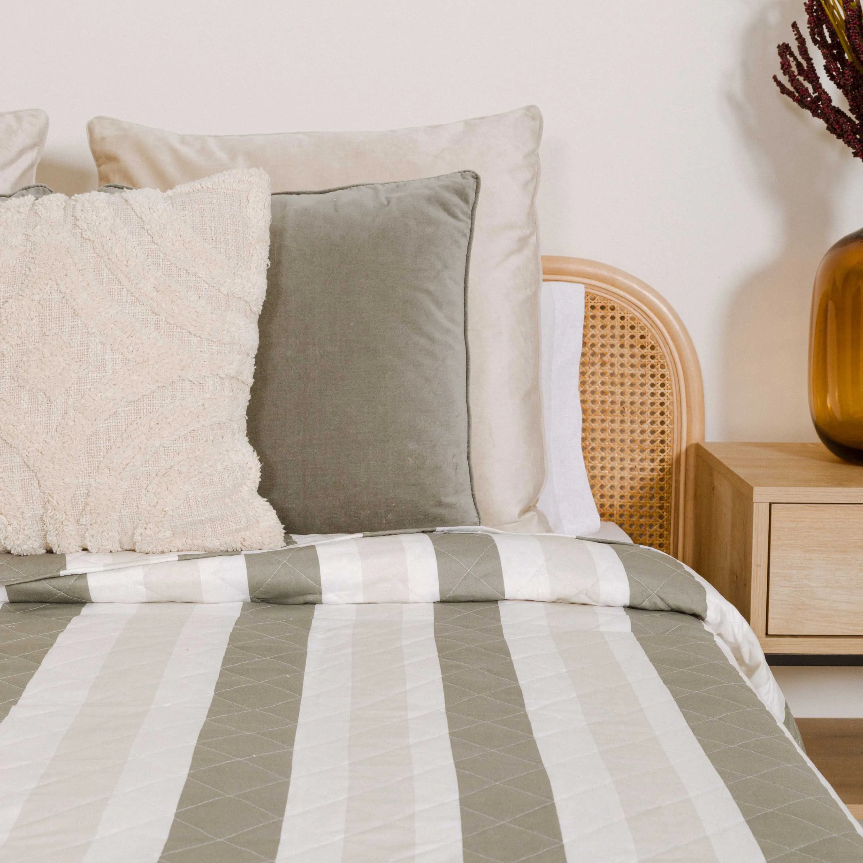 Colcha bouti listrada Calcutta verde-escura