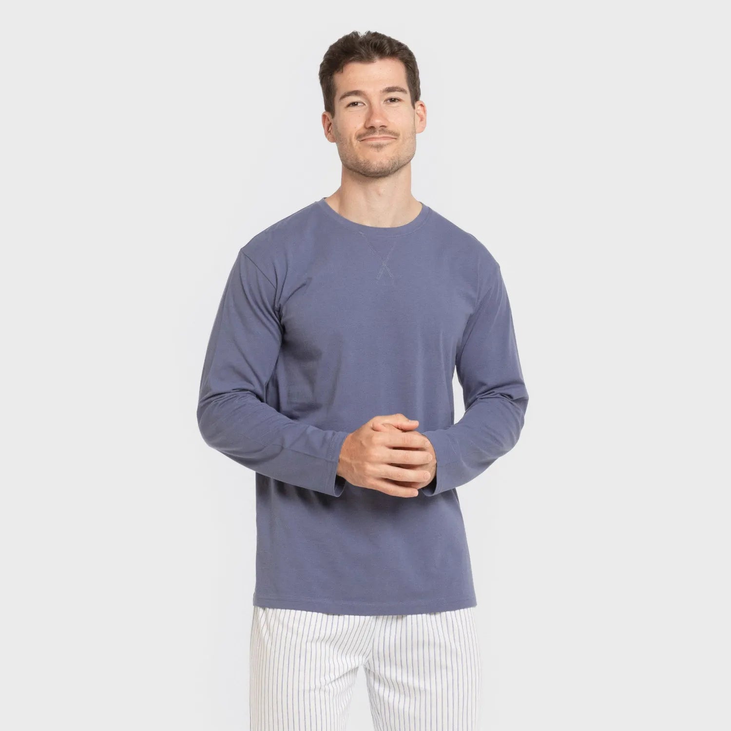 Pijama comprido masculino de algodão, Fandi com listras azuis.