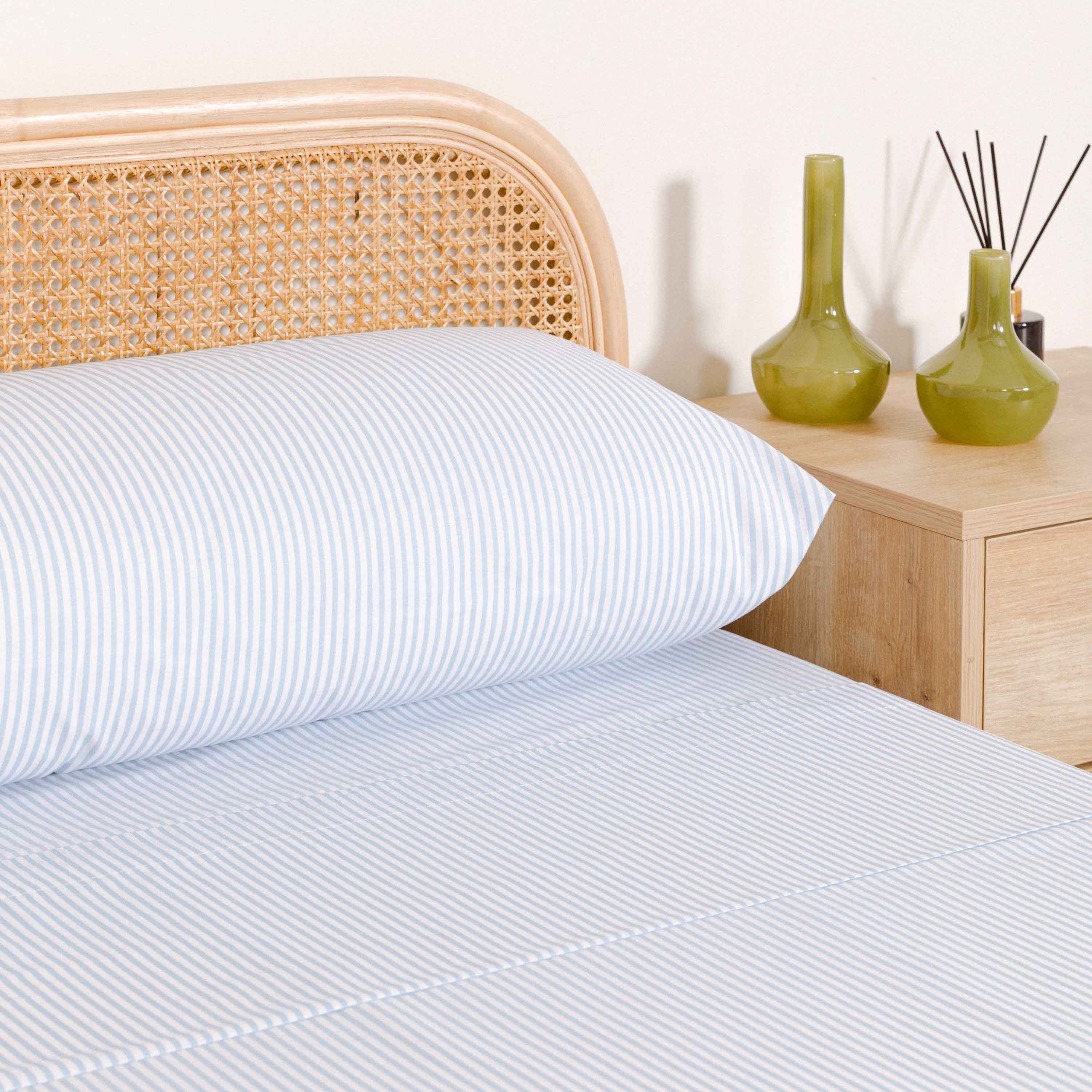 Jogo de lençóis Kodac em algodão percal listrado azul claro