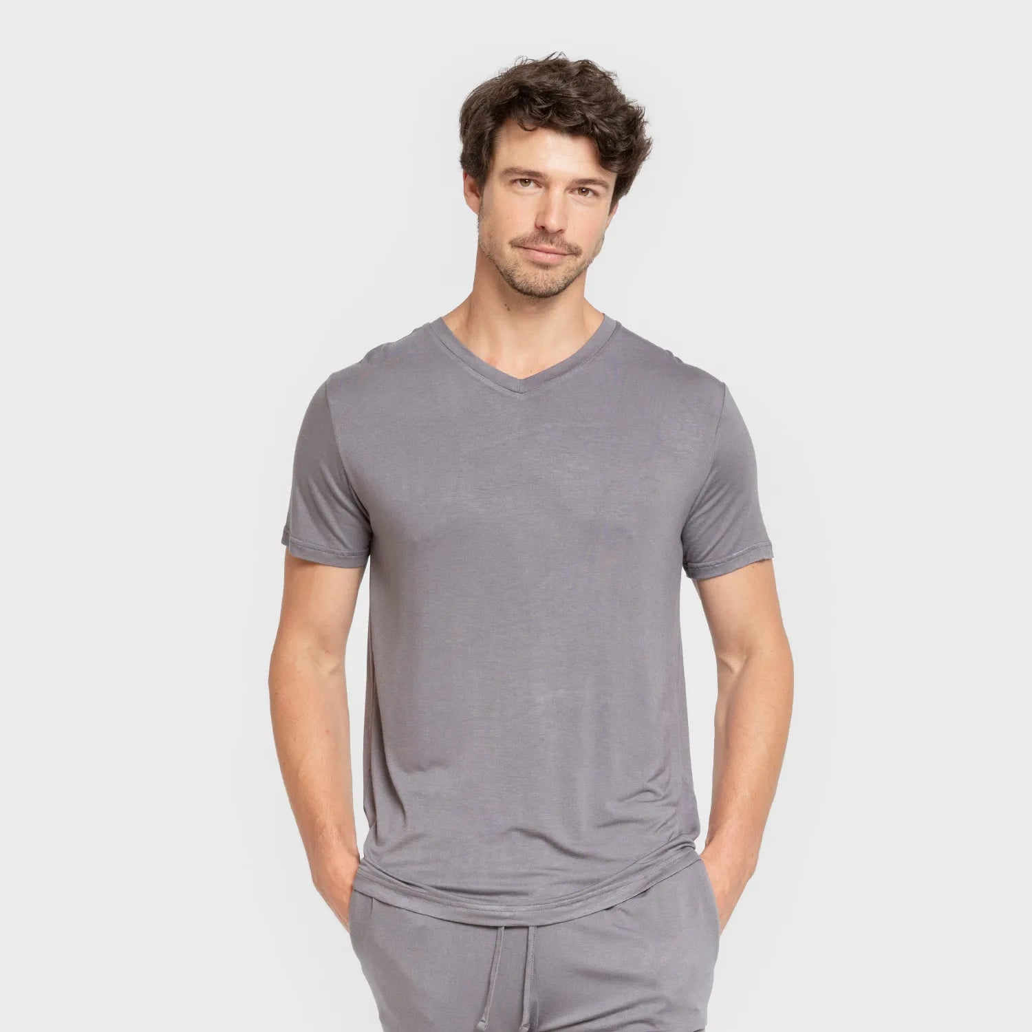 Pijama curto masculino de viscose, azul-acinzentado.