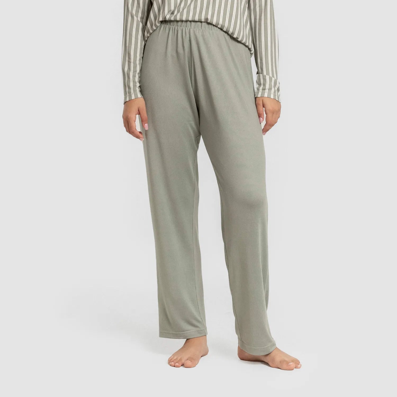 Pijama comprido feminino Secret, listrado em verde Marselha, estilo caça.