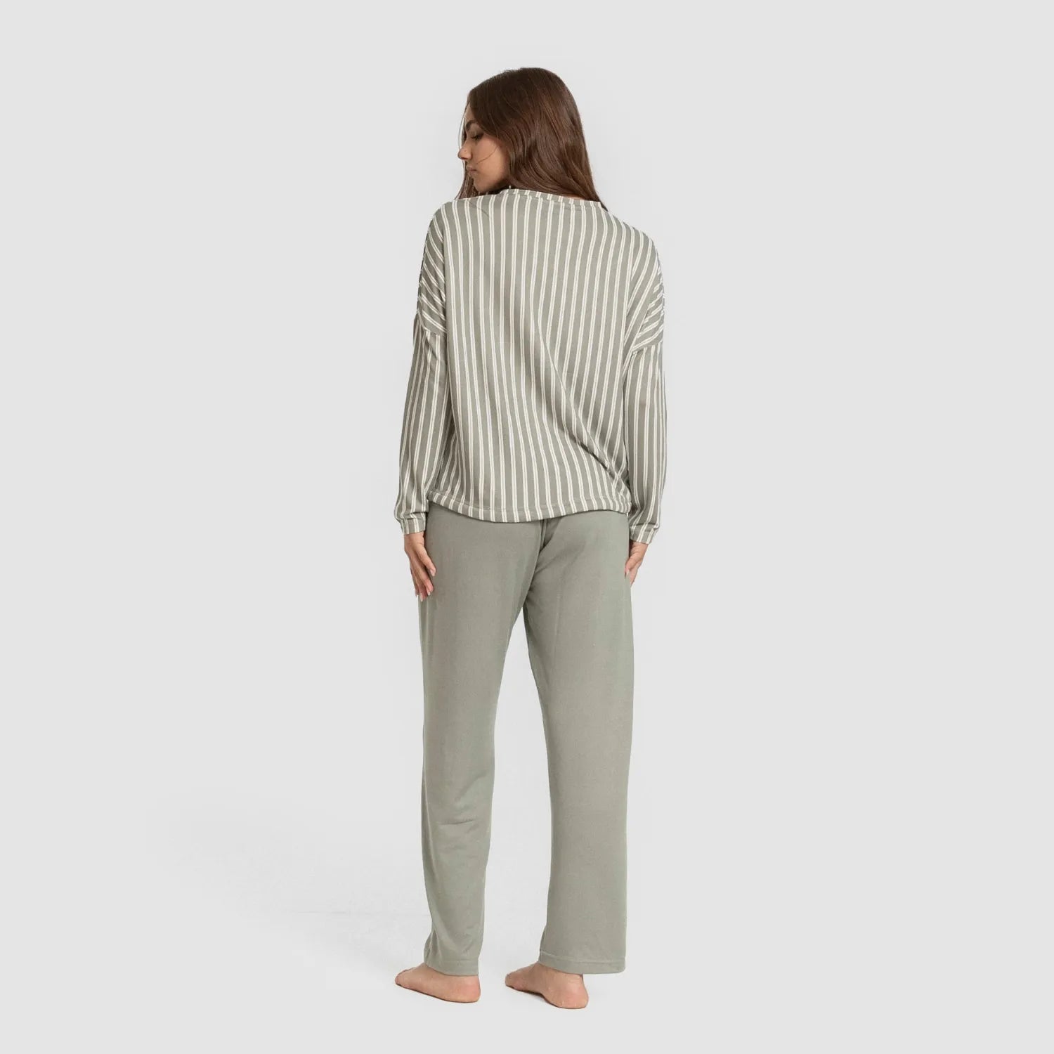 Pijama comprido feminino Secret, listrado em verde Marselha, estilo caça.