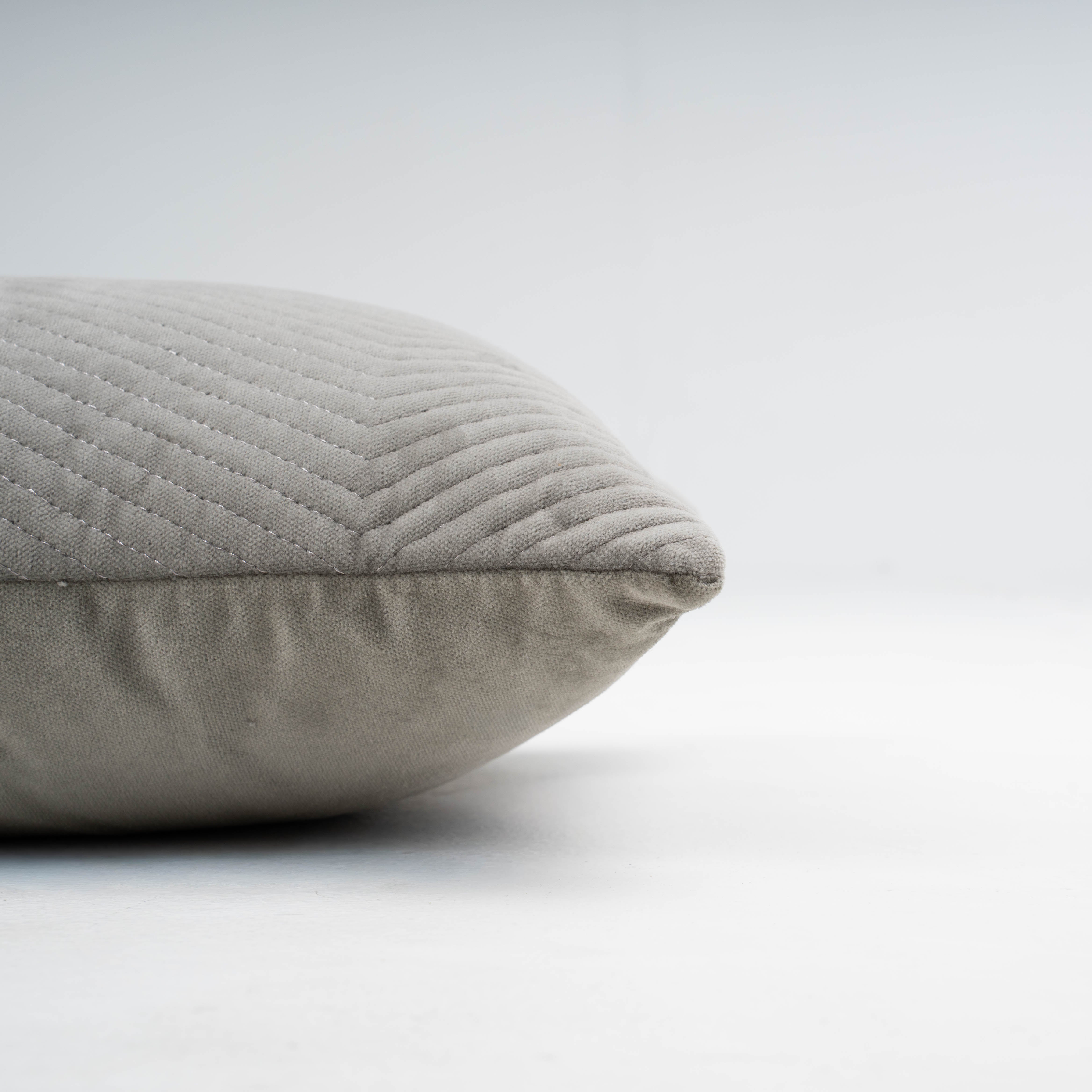 Almofada retangular 30x50 cm, veludo de algodão húngaro, verde seco - capa + enchimento