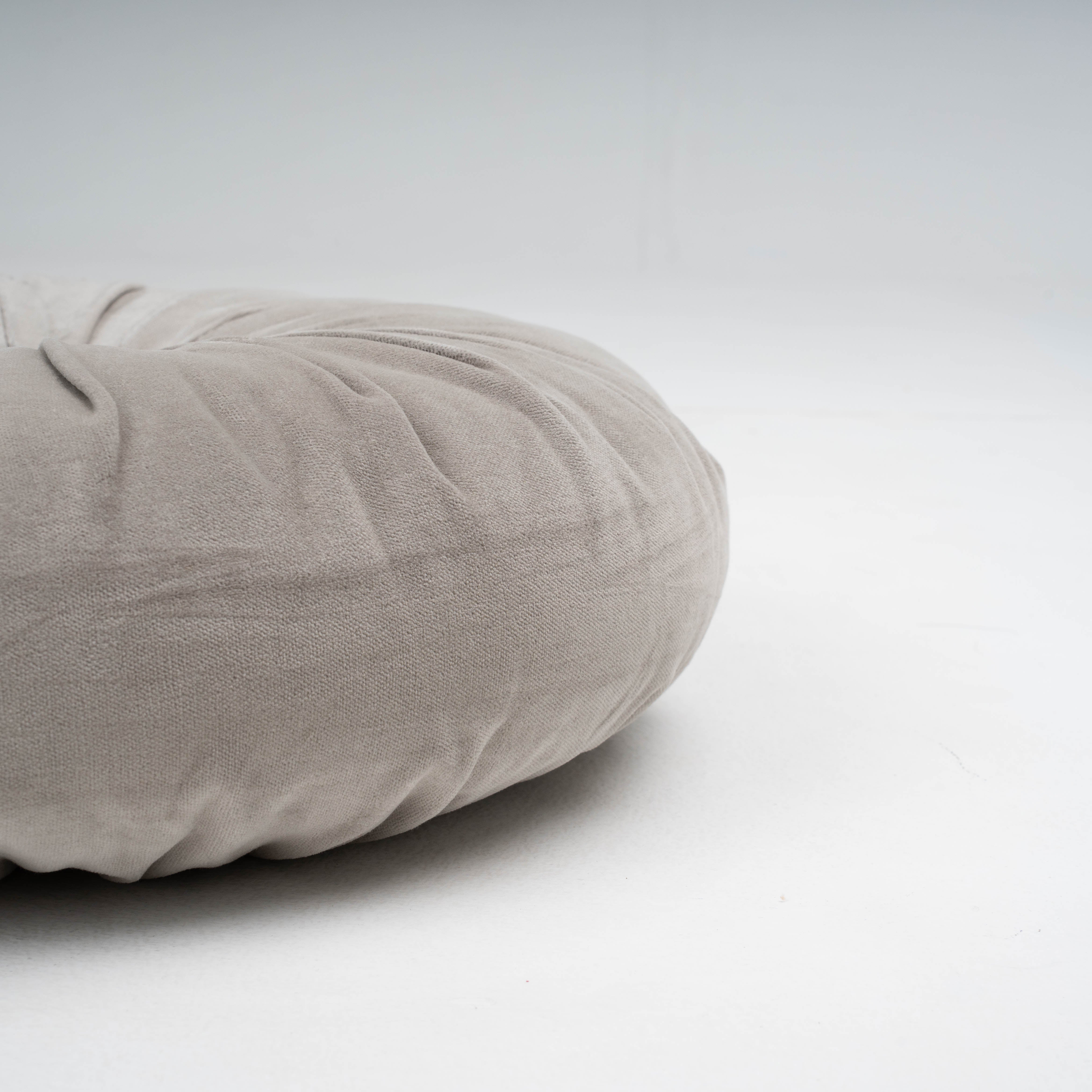 Almofada Oreo em veludo de algodão 40x40 cinza claro - capa + enchimento