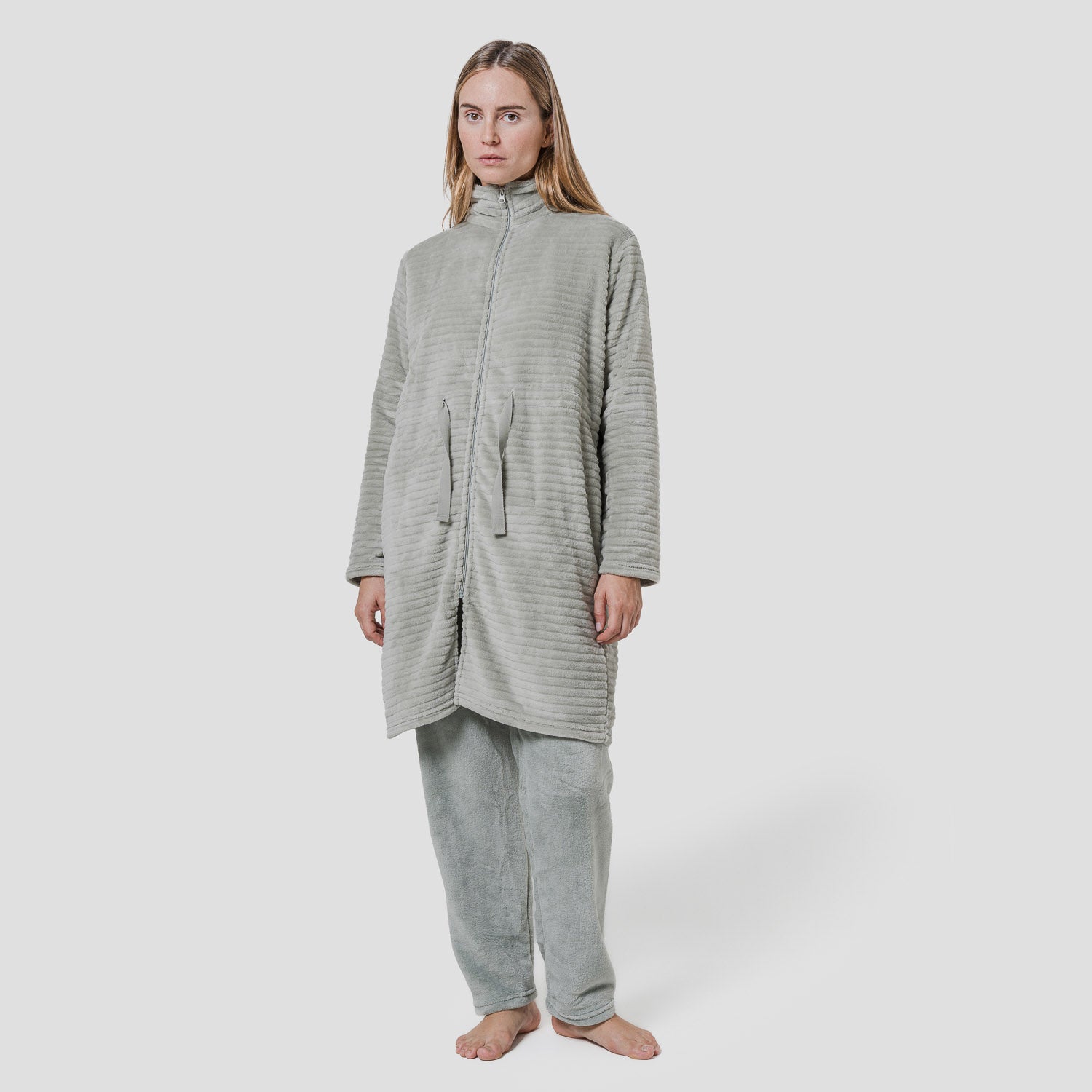 Bata terciopelo raya cremallera