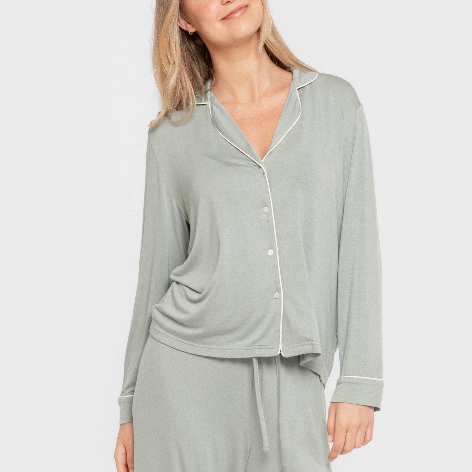 Pijama feminino Keike de manga comprida em viscose verde