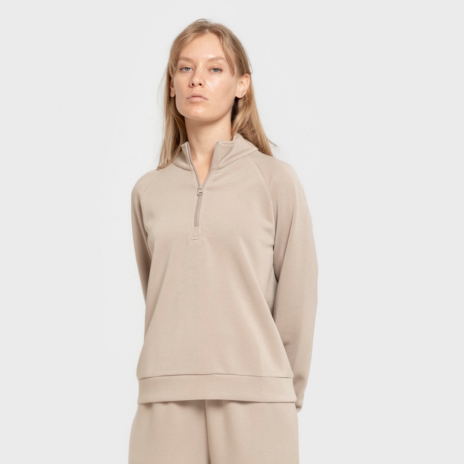 Moletom feminino bege estilo modal com meio zíper