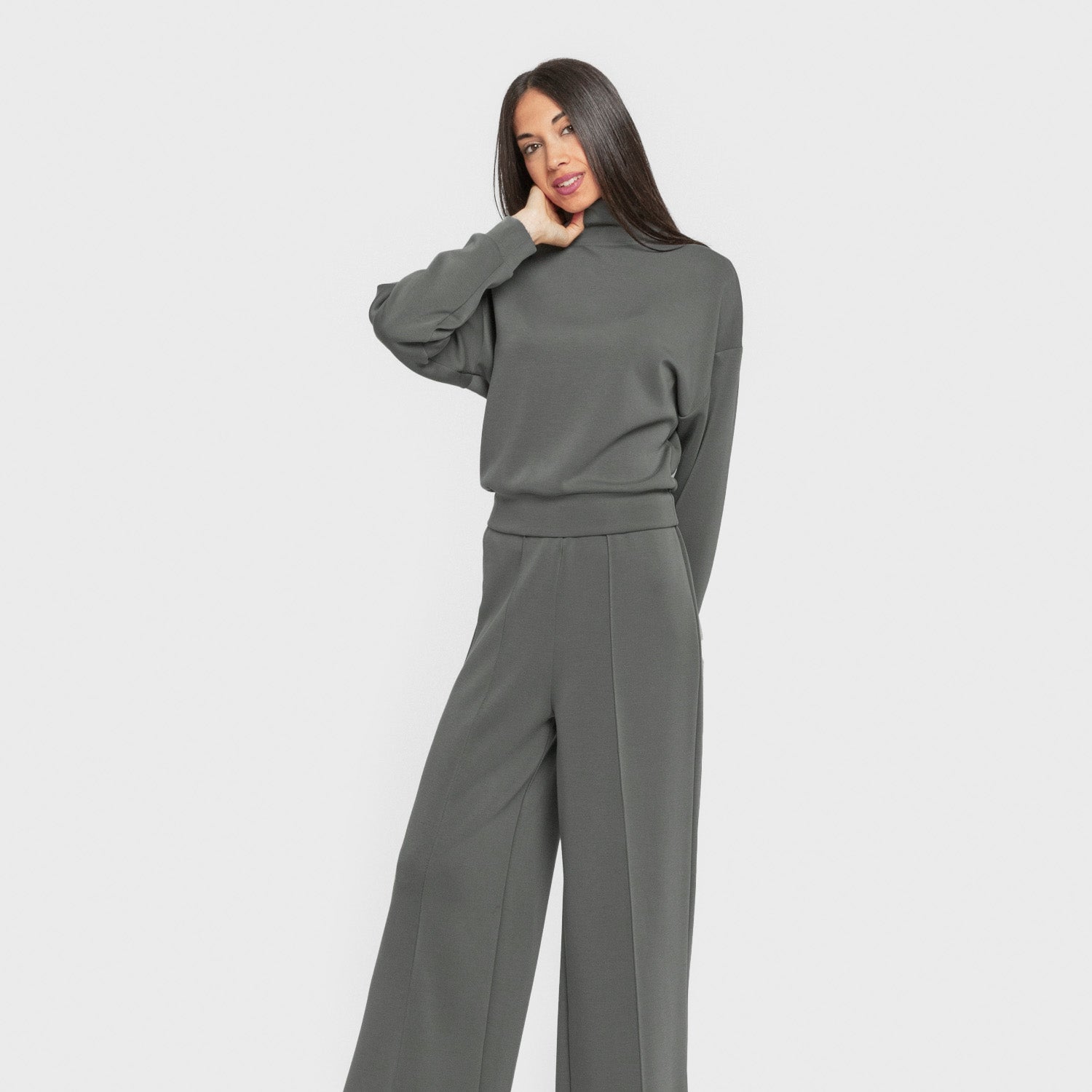 Blusa de moletom feminina de gola alta em modal na cor azul-turquesa