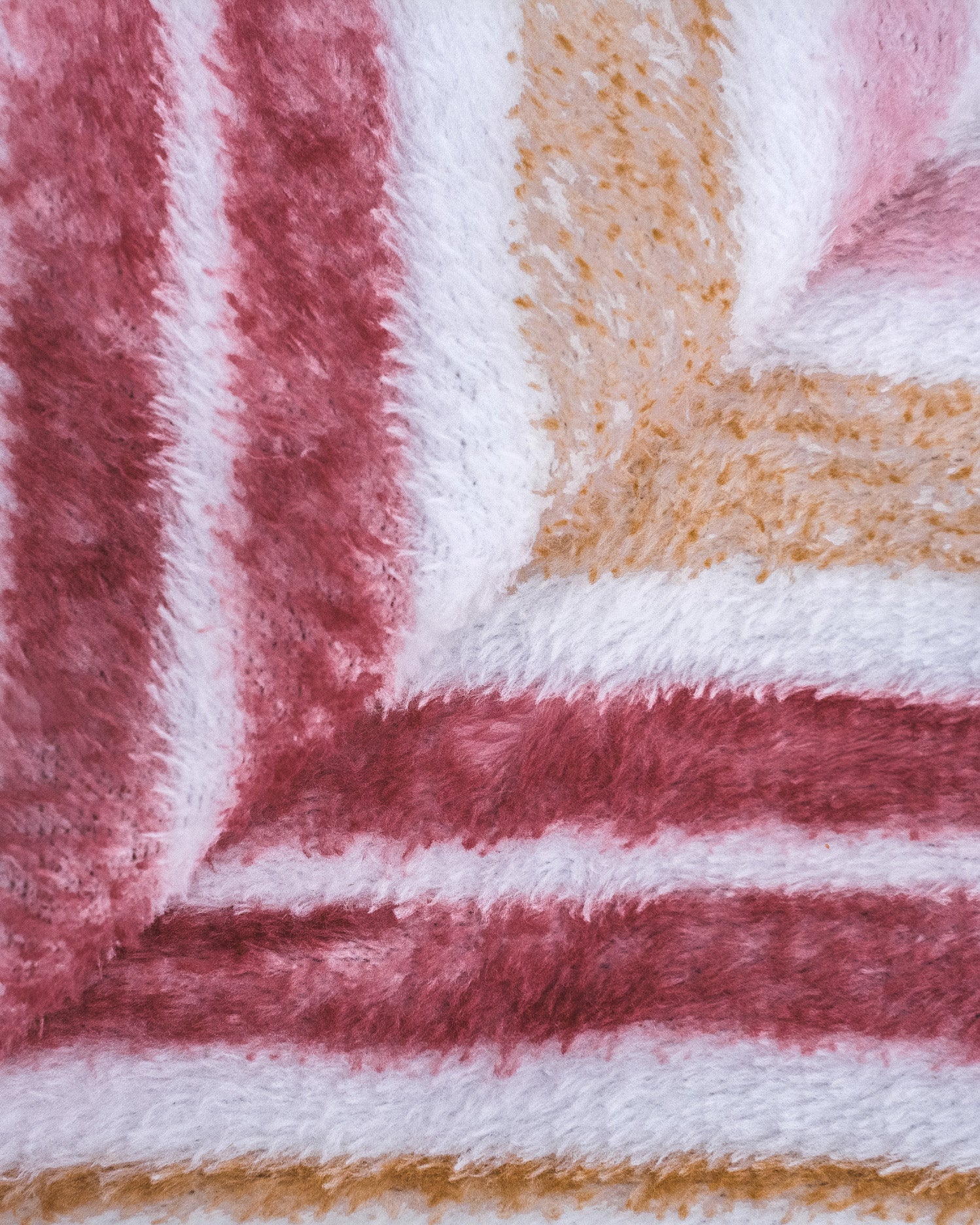 Arraia-manta coral, calêndula, rosa malva