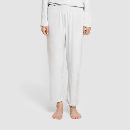 Pijama feminino de veludo super macio, cor Praga, azul claro.