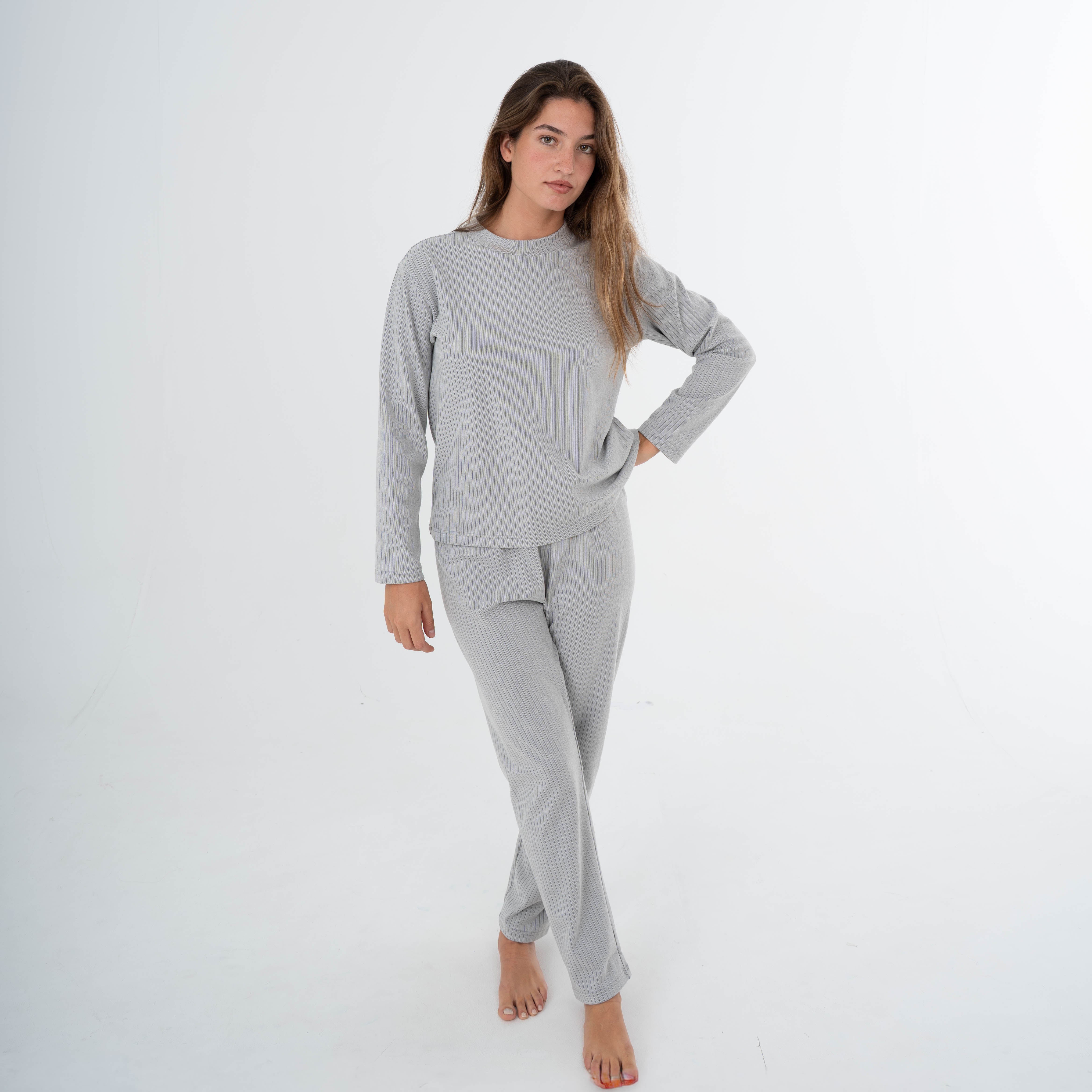 Pijama canelado com listras largas cinza