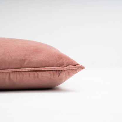 Almofada retangular 30x50 cm em veludo de algodão com estampa de rosetas - capa + enchimento